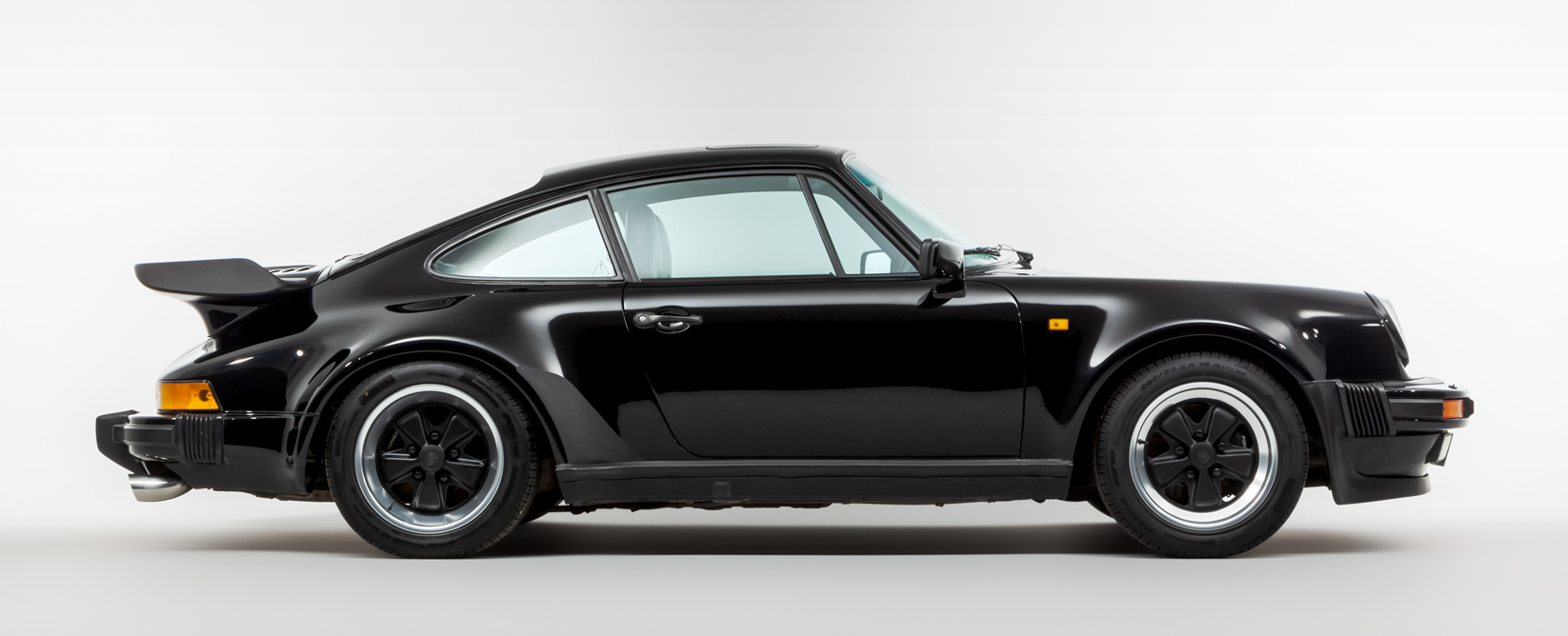1 Porsche 911 Supersport
